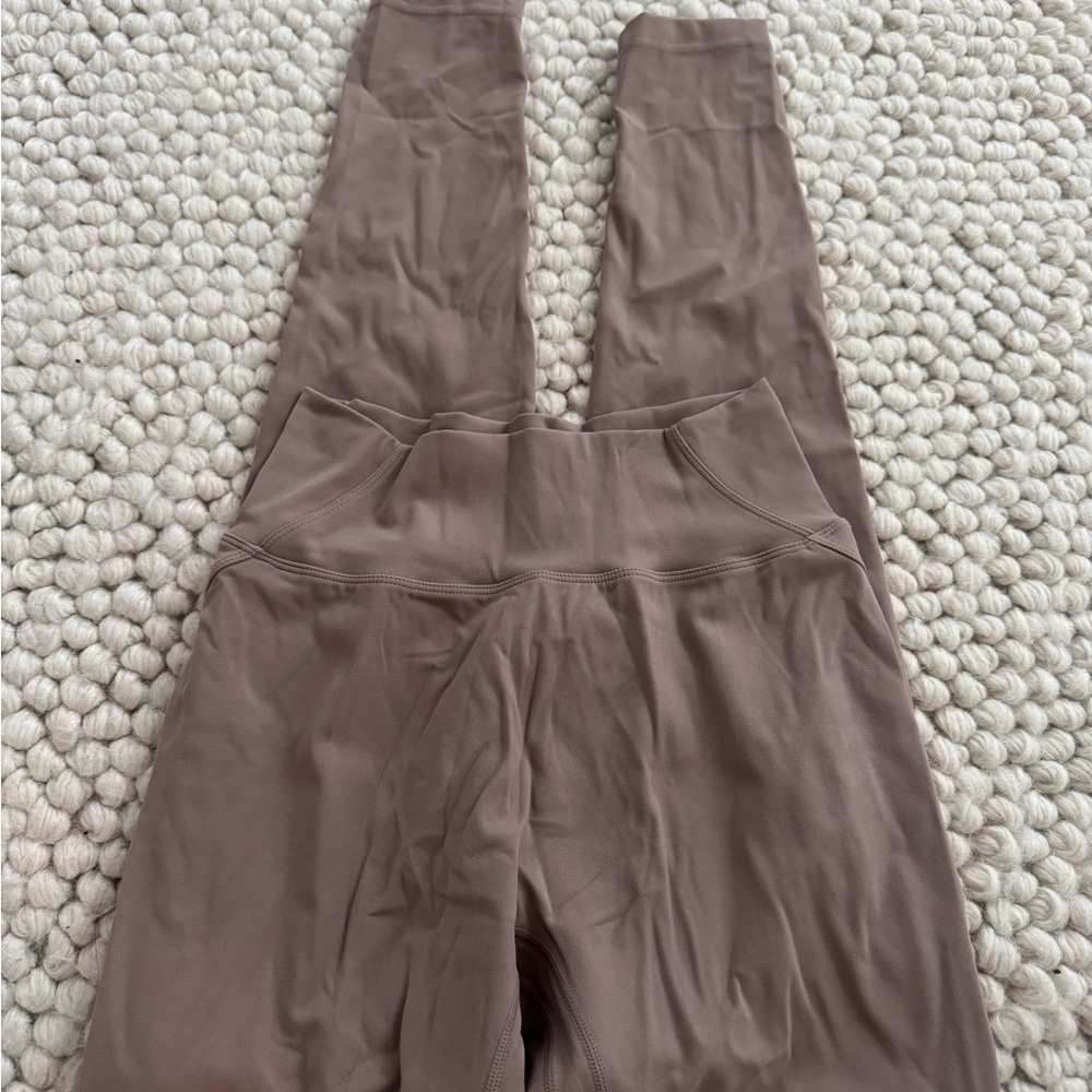Aura Ultra-High Rise Legging - Sand - Picture 5 of 6